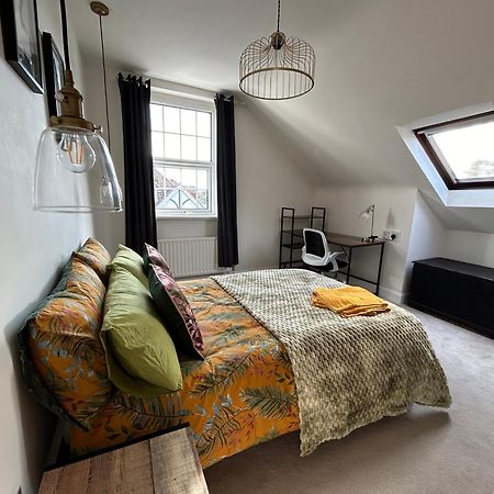 Seaside Rentals Bournemouth - 2Br, Upto 6Ppl, Beach 3 Min Walk, Dogs Ok, Wifi, Park 2 Cars Exteriör bild