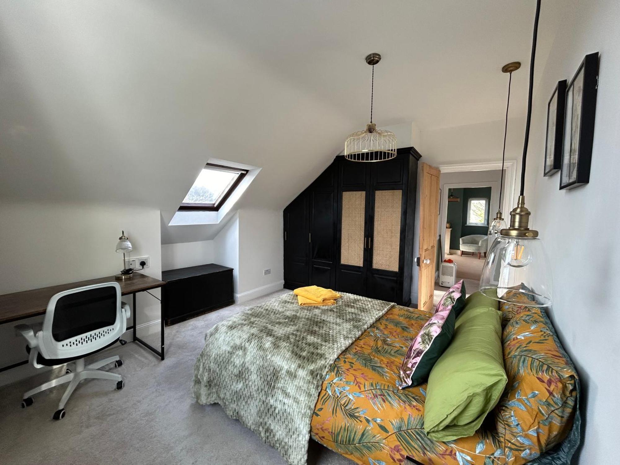 Seaside Rentals Bournemouth - 2Br, Upto 6Ppl, Beach 3 Min Walk, Dogs Ok, Wifi, Park 2 Cars Exteriör bild