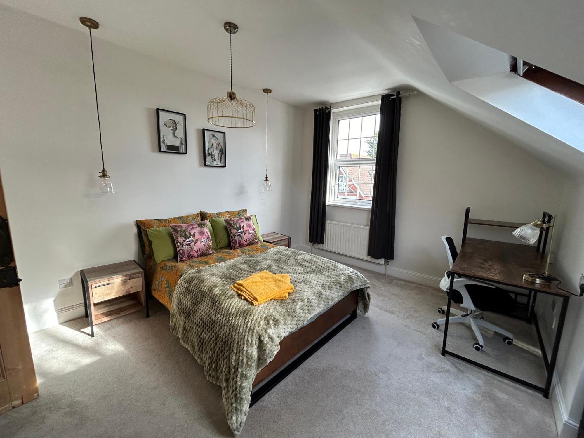 Seaside Rentals Bournemouth - 2Br, Upto 6Ppl, Beach 3 Min Walk, Dogs Ok, Wifi, Park 2 Cars Exteriör bild